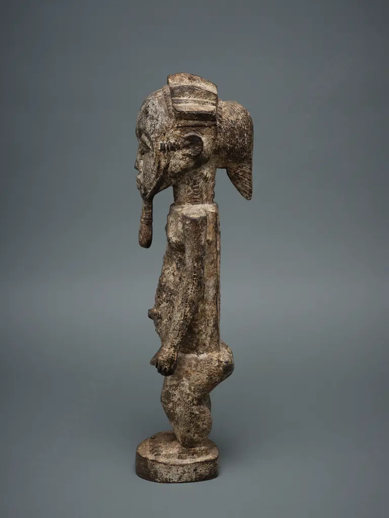A Baule wooden male figure - Ivory Coast - Africa, Image 1++